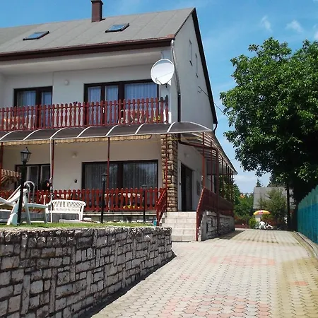Livia * Balatonföldvár